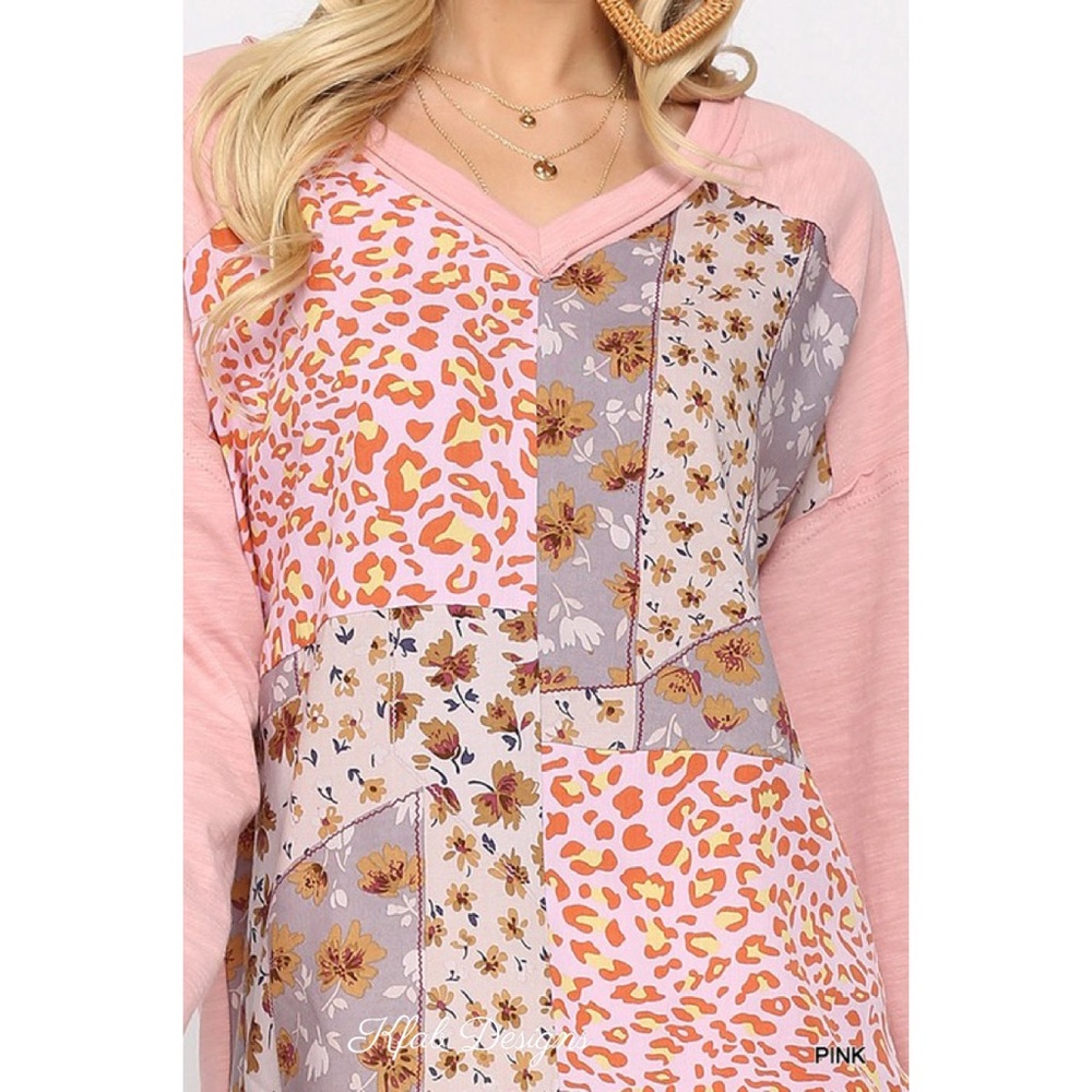 ❤️LAST 2! V Neck Cotton Patch Mix Print Relaxed Fit Top! - Picture 6 of 6